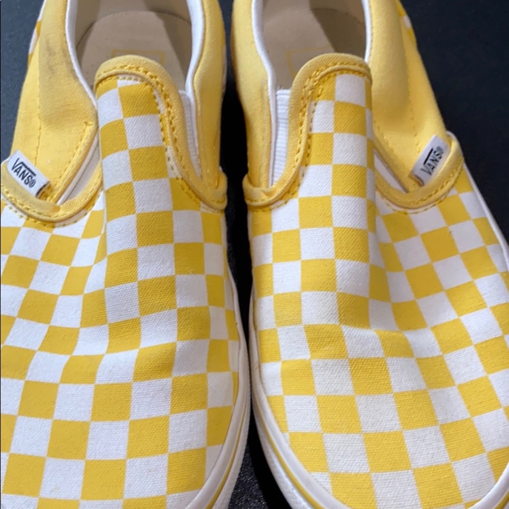 Vans! - Picture 2 of 4